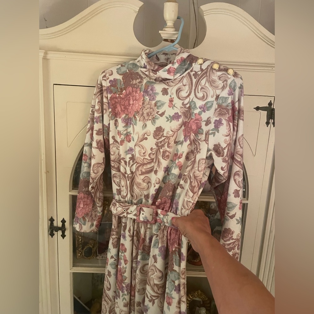 Vintage Alan Stuart Pink and Purple Floral Soft long sleeve with belt S